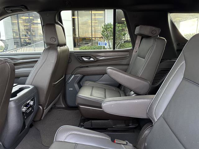Used 2023 GMC Yukon Denali RWD image 5