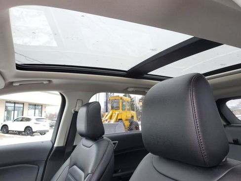 Used 2020 Ford Edge SEL w/ Convenience Package image 6