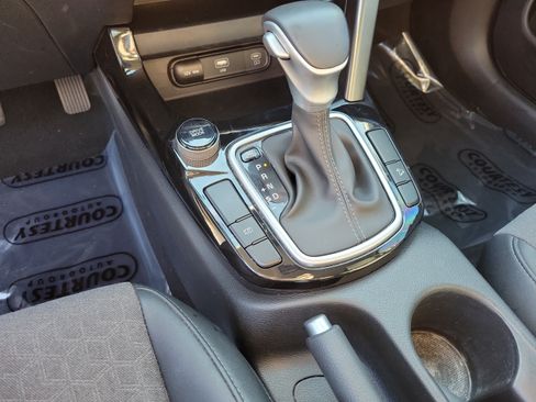 Certified 2024 Kia Seltos S FWD image 23
