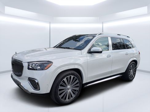 New 2026 Mercedes-Benz Maybach GLS 600 4MATIC image 10