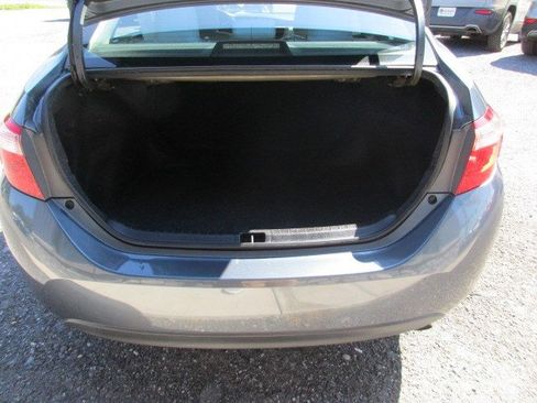 Used 2018 Toyota Corolla LE w/ LE Premium Package FWD image 8