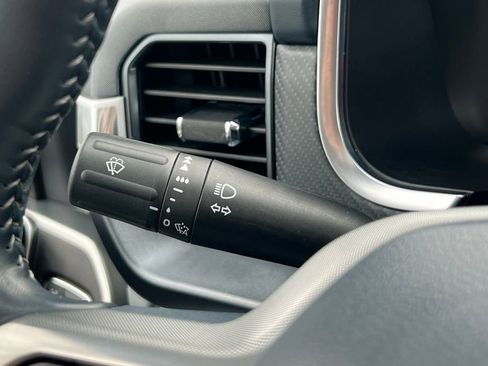 Used 2023 Ford F150 Limited image 38