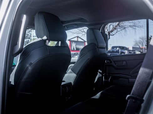 Used 2025 Toyota 4Runner TRD Off-Road Premium image 37