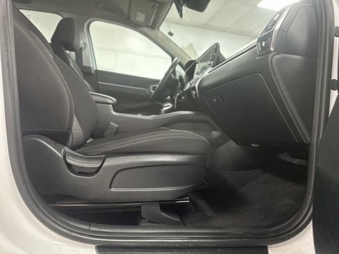 Used 2023 Kia Sorento LX FWD image 22