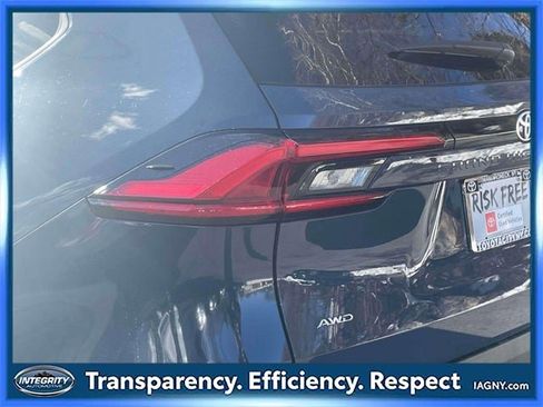 Used 2024 Toyota Grand Highlander XLE image 11