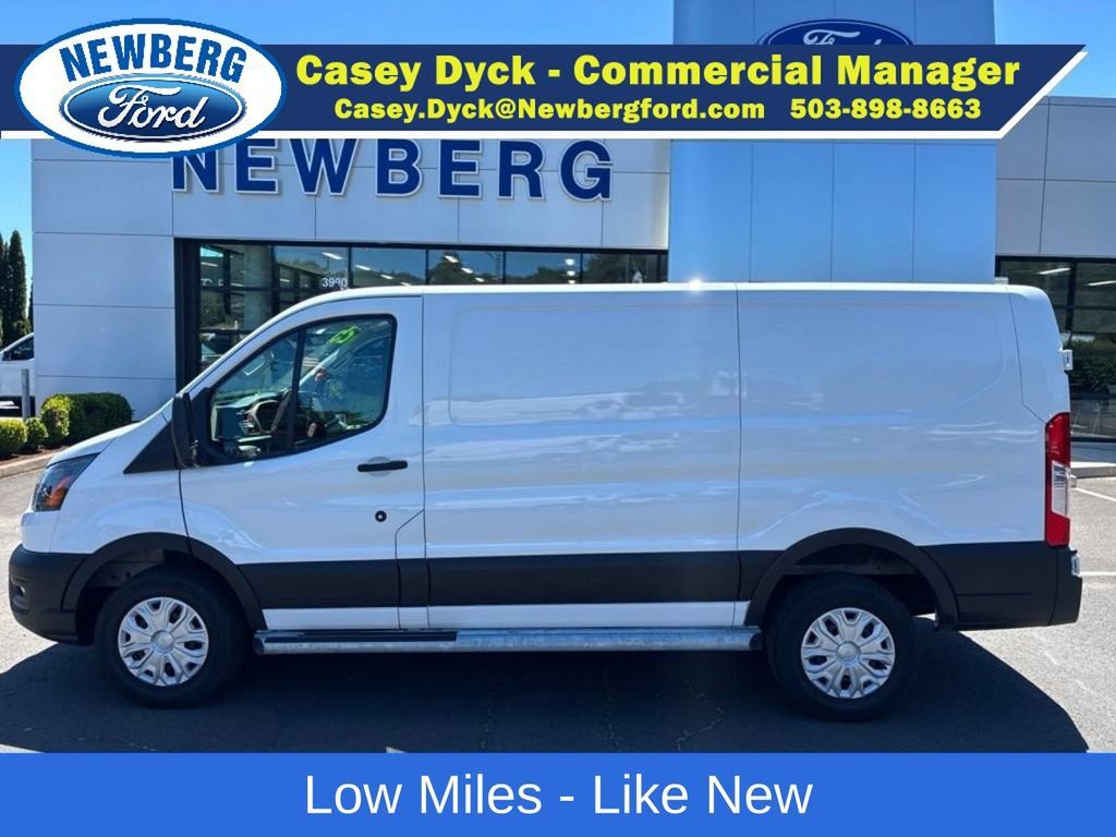 Used 2025 Ford Transit 250 Low Roof w/ Exterior Upgrade Package RWD image 4