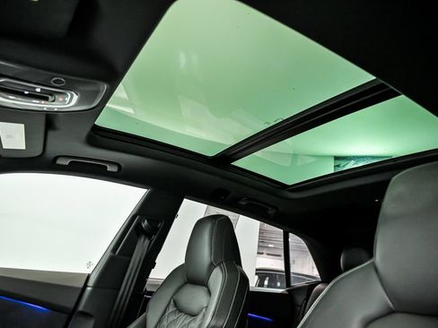 Used 2024 Audi SQ8 Premium Plus w/ S Sport Package AWD/4WD image 15