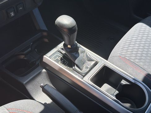 Used 2021 Toyota Tacoma SR5 AWD/4WD image 26