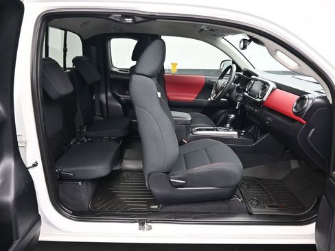 Used 2021 Toyota Tacoma SR5 image 10