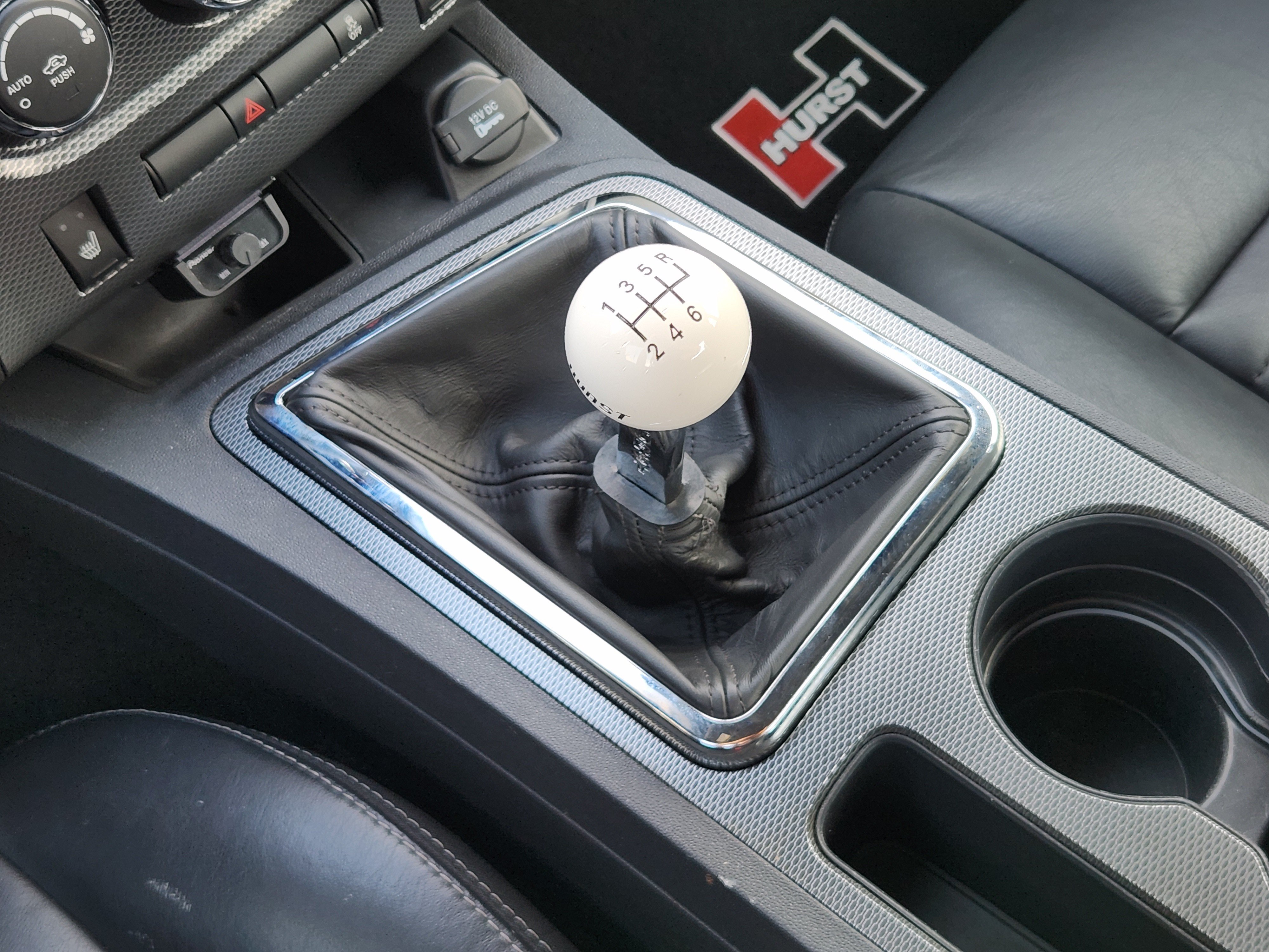 Used 2013 Dodge Challenger R/T RWD image 21