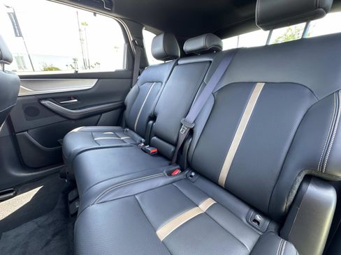 Certified 2025 MAZDA CX-70 Plug-In Hybrid w/ Premium Plus image 18