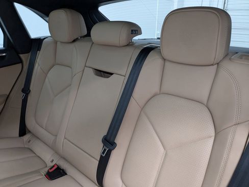 New 2026 Porsche Macan image 20