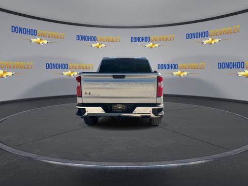 Used 2019 Chevrolet Silverado 1500 LTZ w/ LTZ Plus Package AWD/4WD image 10