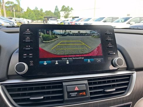Certified 2022 Honda Accord Touring image 26