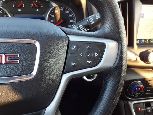 Used 2024 GMC Terrain SLE w/ Driver Convenience Package AWD/4WD image 35