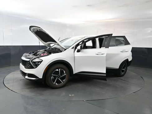 Used 2023 Kia Sportage LX AWD/4WD image 27