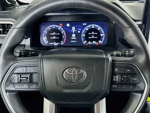 Used 2025 Toyota 4Runner TRD Off-Road Premium w/ Tow Technology Package AWD/4WD image 12