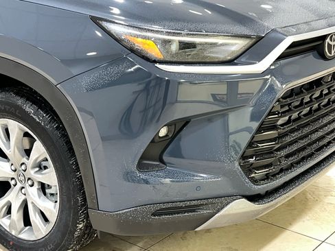 New 2026 Toyota Grand Highlander Limited image 4