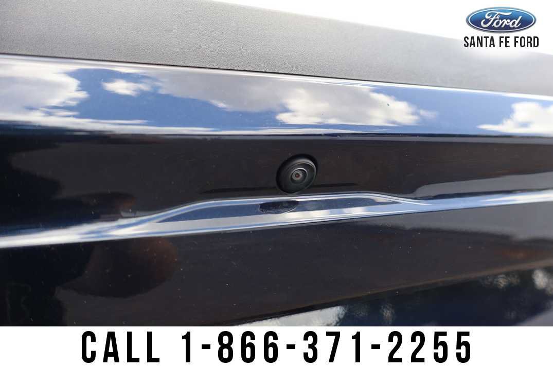 Used 2025 Ford F150 Lariat w/ Equipment Group 501A Mid AWD/4WD image 8