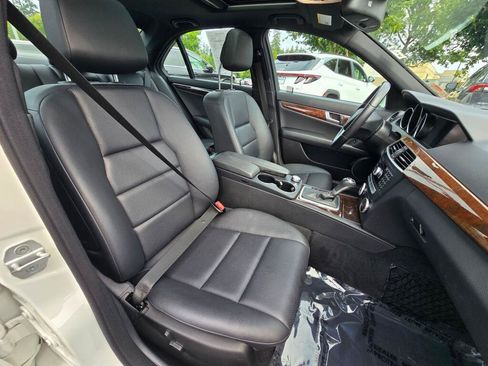 Used 2013 Mercedes-Benz C 250 Sedan image 7