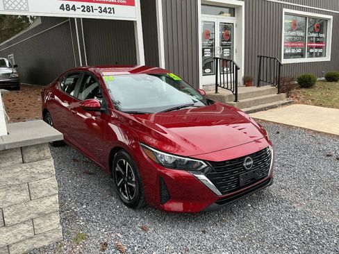 Used 2024 Nissan Sentra SV image 3