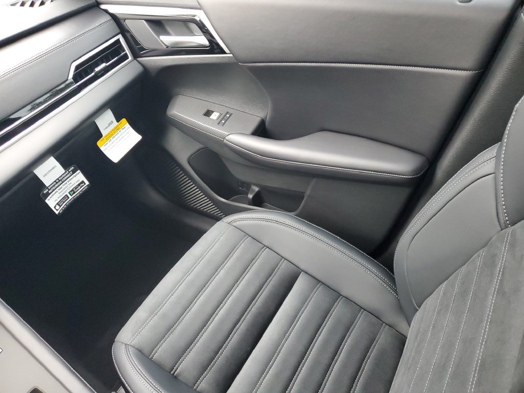 Used 2025 Mitsubishi Outlander SE AWD/4WD image 11