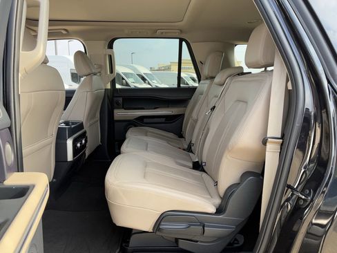 Used 2024 Ford Expedition Max Limited image 31