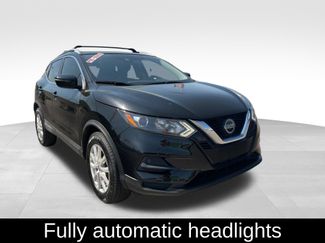 Used 2020 Nissan Rogue Sport SV video 3