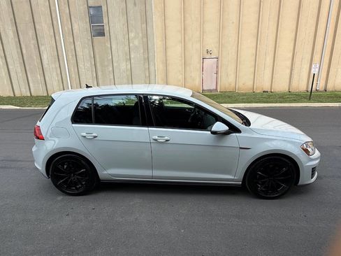Used 2017 Volkswagen GTI S image 8