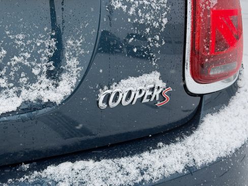 Used 2022 MINI Cooper S w/ Sidewalk Package image 26