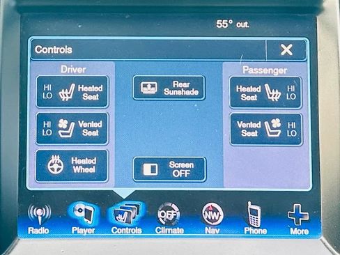 Used 2014 Chrysler 300 C RWD image 18