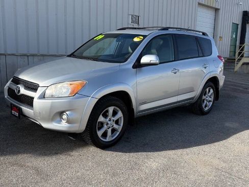 Used 2009 Toyota RAV4 Limited FWD image 3