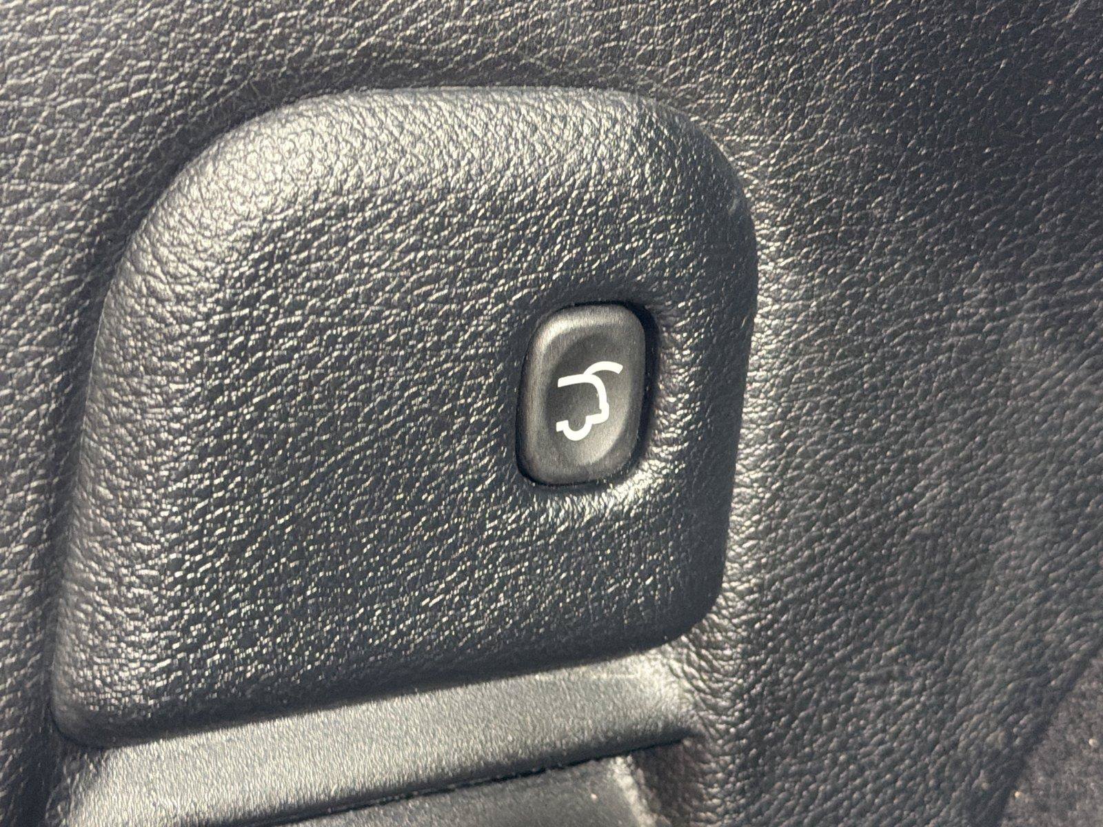 Used 2021 Jeep Grand Cherokee Limited RWD image 17