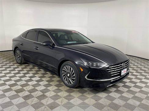 Used 2023 Hyundai Sonata Limited w/ Cargo Package image 25