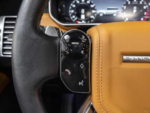 Used 2022 Land Rover Range Rover Autobiography image 12