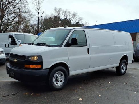 Used 2019 Chevrolet Express 2500 Extended w/ Driver Convenience Package RWD image 11