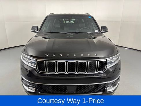 Used 2024 Jeep Wagoneer 4WD image 4