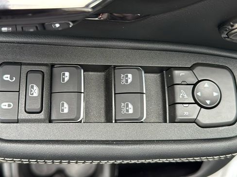 New 2026 RAM 1500 Limited image 16