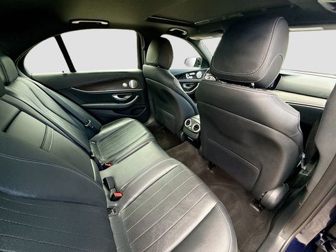 Used 2020 Mercedes-Benz E 350 4MATIC Sedan w/ Driver Assistance Package image 30