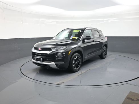 Used 2023 Chevrolet TrailBlazer LT w/ Convenience Package image 7