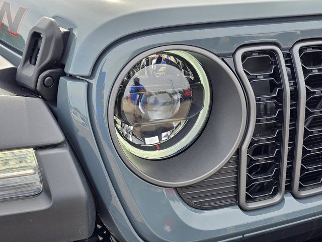 New 2025 Jeep Wrangler Unlimited Rubicon AWD/4WD image 8
