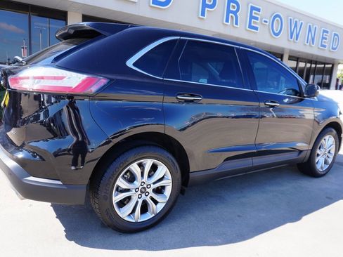 Certified 2023 Ford Edge Titanium image 6