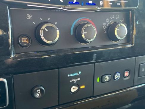 Used 2025 Chevrolet Express 2500 Extended w/ Driver Convenience Package RWD image 16