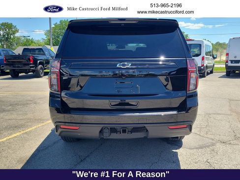 Used 2024 Chevrolet Suburban Z71 w/ Luxury Package AWD/4WD image 4