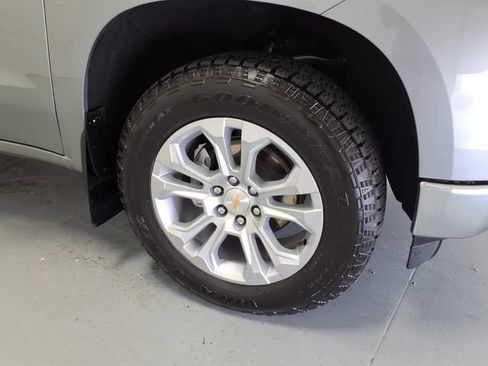 Used 2026 Chevrolet Silverado 1500 LTZ AWD/4WD image 9