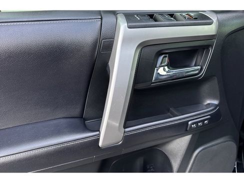Used 2019 Toyota 4Runner Limited image 11