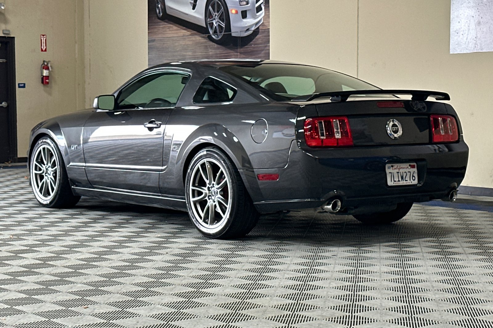 Used 2008 Ford Mustang GT RWD image 6