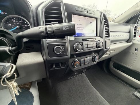 Used 2021 Ford F450 XLT image 38