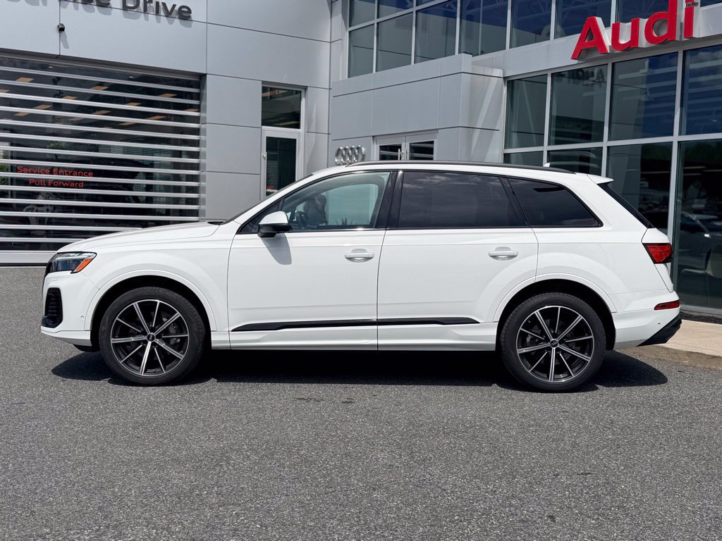 Used 2025 Audi Q7 2.0T Premium Plus w/ Premium Plus Package AWD/4WD image 3