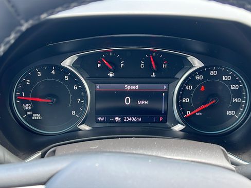 Used 2024 Chevrolet Equinox LT FWD image 22